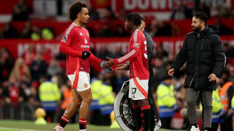 Manchester United prepara reunião com Mainoo e Zirkzee antes da janela de janeiro