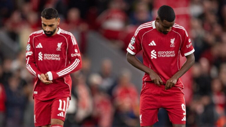 Queda de rendimento expõe Liverpool após terceira derrota seguida