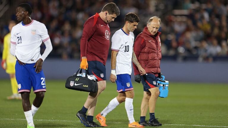 Pulisic sofre lesão muscular e deixa campo cedo, mas EUA viram contra a Austrália