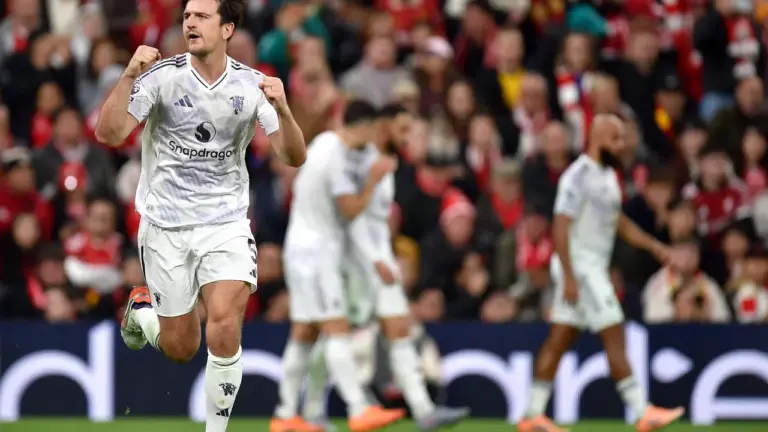 Herói improvável decide para o United contra o Liverpool: ‘Bola de Ouro’