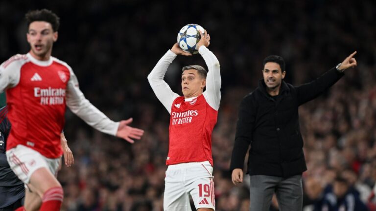 Bolas paradas dominam Premier League, alavancam Arsenal e reduzem ação em campo