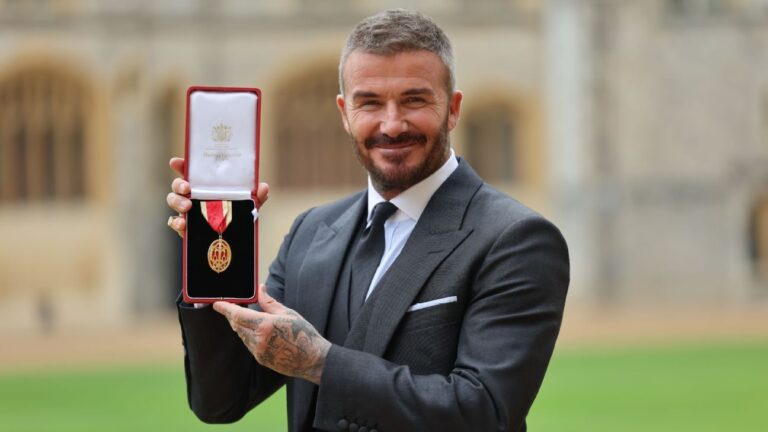 David Beckham recebe título de cavaleiro no Castelo de Windsor