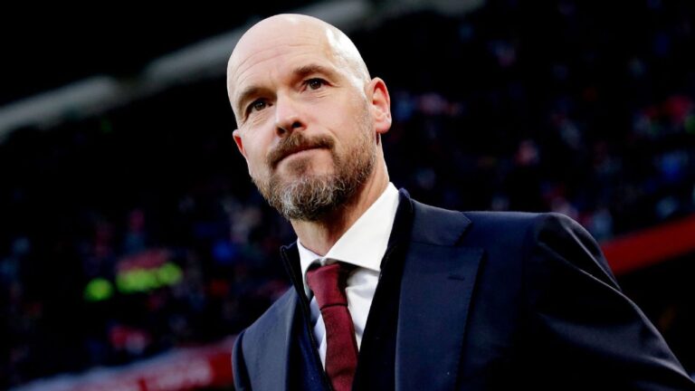 Erik ten Hag é cogitado para assumir o Wolverhampton após saída de Vitor Pereira
