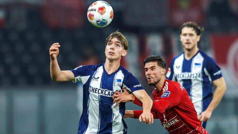 Manchester United e Arsenal disputam joia do Hertha Berlin apelidada de “novo Toni Kroos”