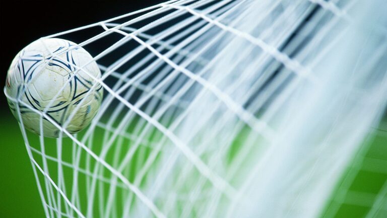 Partida entre Ceuta e Almería é suspensa após morte de torcedor na Segunda Divisão espanhola