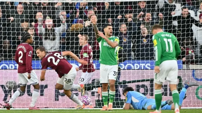 Jogador da Premier League revela enfrentar depressão