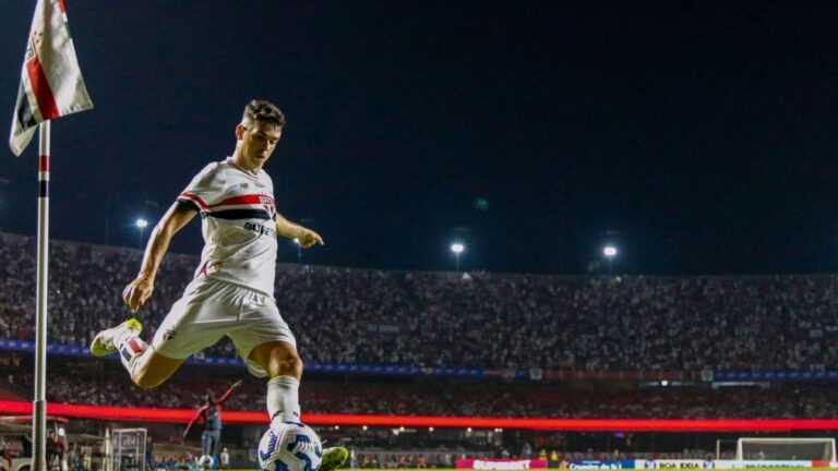 Oscar é internado após exame apontar irregularidade cardíaca