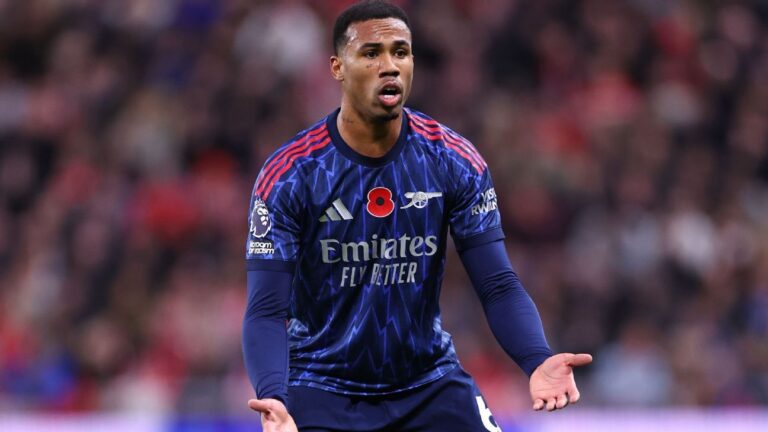 Lesão afasta Gabriel Magalhães do Arsenal por várias semanas e zagueiro perde clássico contra o Tottenham