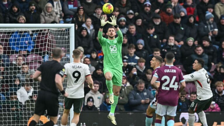 Sábado de futebol europeu: Chelsea visita o Burnley; Newcastle recebe o Manchester City
