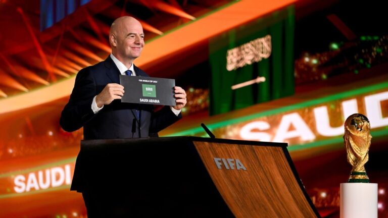 Fundo saudita garante até US$ 1 bilhão em empréstimos para estádios de federações da FIFA